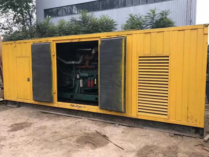 西双版纳柴油发电机组滤清器内充满机油但压力不足如何进行故障排查？