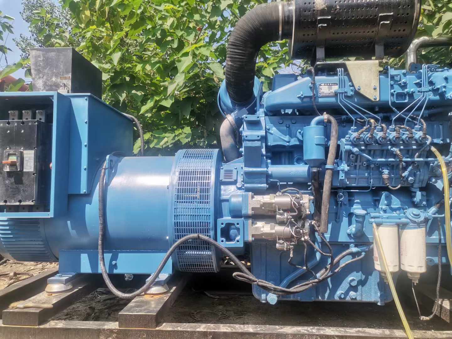 西双版纳详细说明降低 800kW 柴油发电机输出电流波动的方法
